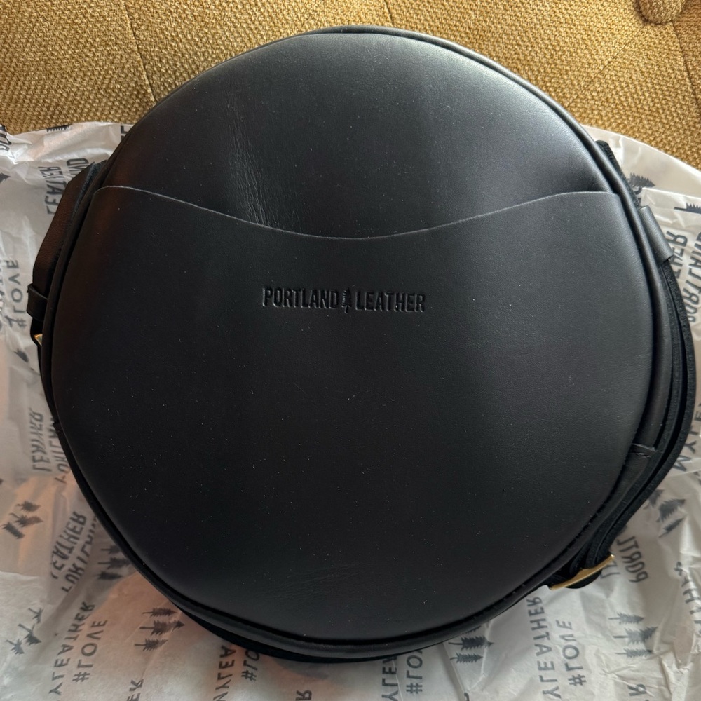 Portland Leather Smooth Black Large Circle Crossbody